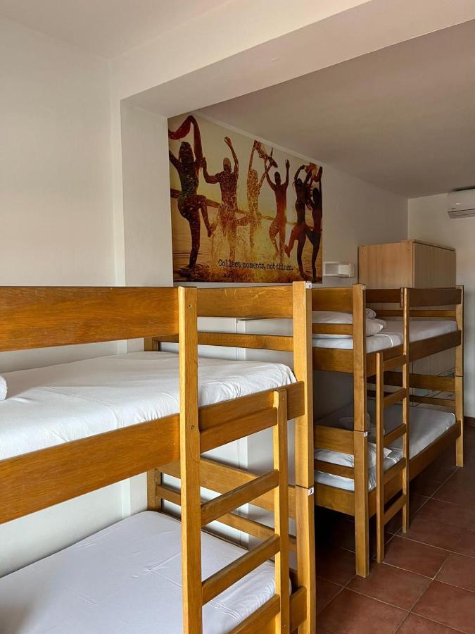 Moon Rocks Hostel Новалья Экстерьер фото