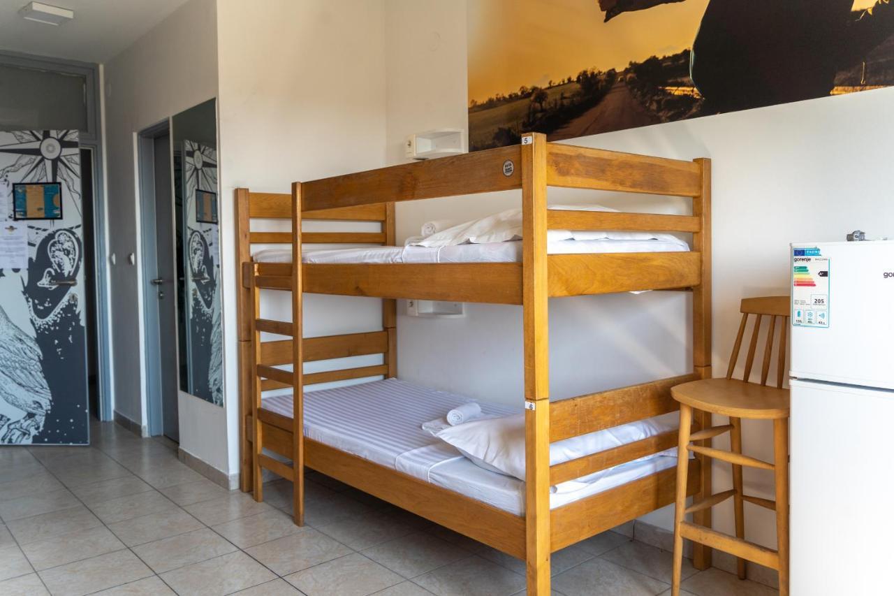 Moon Rocks Hostel Новалья Экстерьер фото