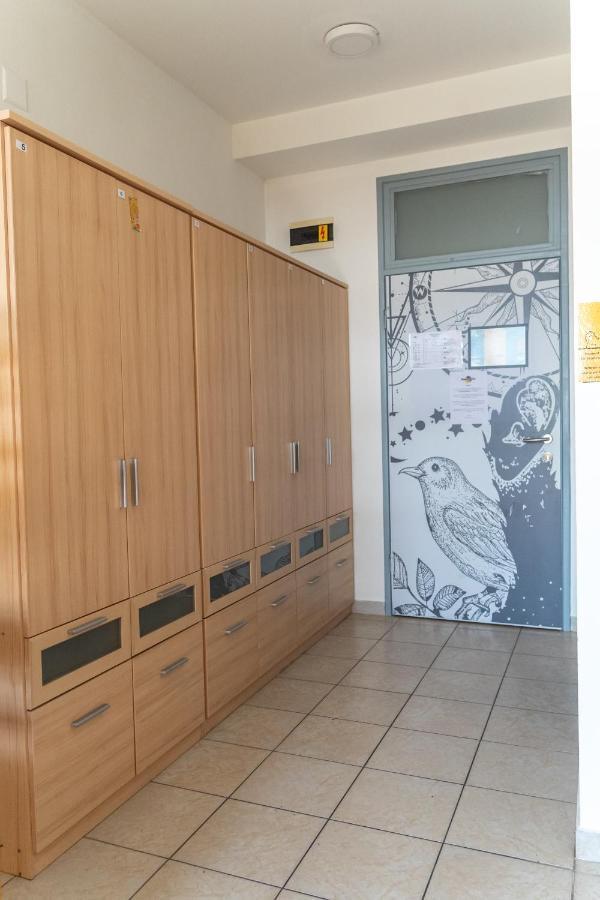 Moon Rocks Hostel Новалья Экстерьер фото